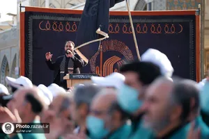 عزاداری خدام در روز شهادت امام رضا علیه السلام