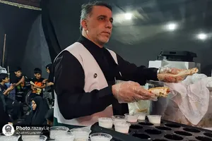 خدمت رسانی به زائران اربعین حسینی در مرز شلمچه