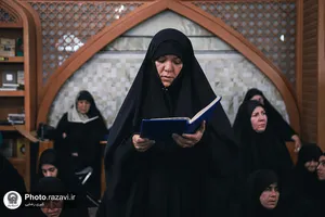 بزرگداشت رهبر شهید انقلاب در رواق نجمه&zwnj;خاتون حرم مطهر رضوی