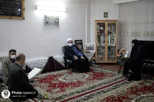 دیدار تولیت آستان قدس رضوی با خانواده شهدا
