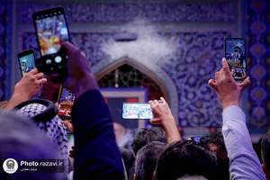 غبارروبی مزار شهدای مدفون در حرم مطهر رضوی