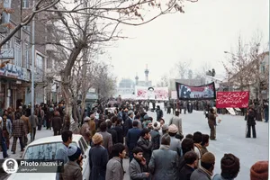 حرم مطهر رضوی؛ کانون انقلاب در مشهد-1