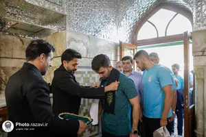 آیین بدرقه کاروان پارالمپیک در حرم مطهر رضوی