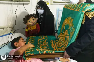 حضور خدام حرم مطهر رضوی در بیمارستان اکبر