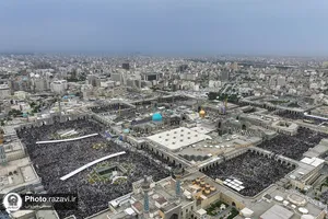 قرائت دعای پرفیض عرفه در حرم مطهر رضوی