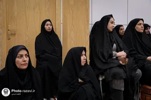 بازدید جمعی از پرستاران از بخش&zwnj;های مختلف حرم امام رضا علیه&zwnj;السلام
