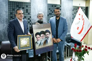 حضور مدیر عالی حرم مطهر امام رضا علیه&zwnj;السلام در دفتر رسانه&zwnj;های استان خراسان رضوی