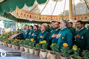 پذیرایی از زائران بارگاه منور رضوی در چایخانه حضرت