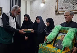 دیدار خادم‌یاران خراسان جنوبی با خانواده ۵ شهید جنگ رمضان