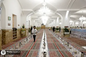 سفره اکرام ماه مبارک رمضان در حرم مطهر رضوی