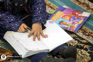 نشست خوانش و نقد کتاب نگاه هشتم