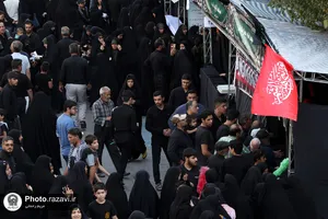 پیاده&zwnj;روی جاماندگان اربعین حسینی در مشهد