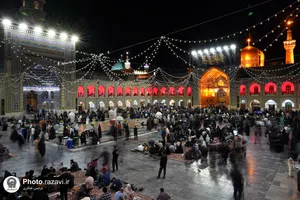 حال و هوای حرم مطهر رضوی در شب شهادت امام صادق علیه&zwnj;السلام