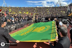 حضور خدام حرم مطهر رضوی در مراسم تشییع شهدای مقاومت