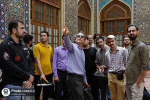 تشرف دانشجویان هنر دانشگاه تهران به حرم مطهر رضوی