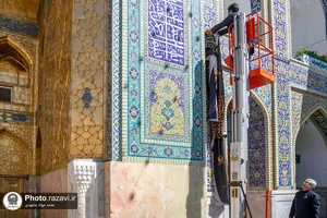 سیاه پوشی حرم مطهر رضوی در آستانه شهادت امام محمد باقر علیه&zwnj;السلام