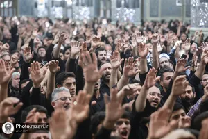 اجتماع بزرگ عاشورائیان در حرم مطهر رضوی