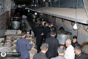 بازدید مدیر عالی حرم مطهر رضوی از موکب کفشداران در ملک&zwnj;آباد 