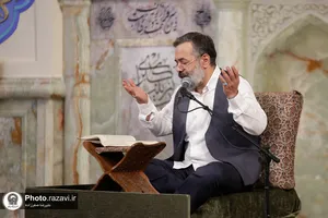 مناجات خوانی سحر&zwnj;گاهی ماه مبارک رمضان در حرم مطهر رضوی