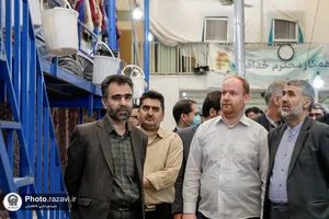بازدید کارکنان حرم مطهر از شرکت فرش آستان قدس رضوی