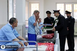 حضور خدام حرم مطهر رضوی در آسایشگاه جانبازان امام خمینی