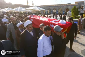 تشییع پیکر حجت&zwnj;الاسلام والمسلمین علی اکبر الهی خراسانی در حرم مطهر رضوی