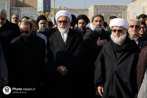 مراسم تشییع پیکر همسر مکرمه آیت الله وحید خراسانی در حرم مطهر رضوی