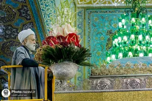 گل آرایی ضریح مطهر امام رضا (ع) به&zwnj;مناسبت اعیاد شعبانیه
