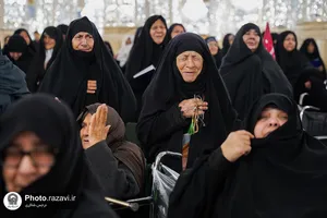 تشرف گروهی زائرین توان&zwnj;یاب به حرم مطهر رضوی