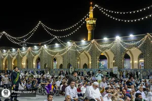 جشن ولادت حضرت معصومه سلام الله علیها ویژه زائرین غیرایرانی در حرم مطهر رضوی