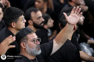 مراسم چهارپایه خوانی در حرم مطهر رضوی شب شهادت امام رضا علیه&zwnj;السلام 