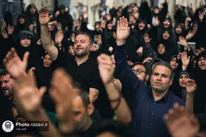 بزرگداشت رهبر شهید انقلاب در حرم مطهر رضوی