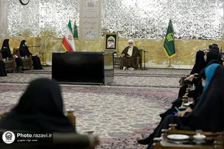 غرب با نگاه ابزاری به زن بیشترین ظلم را در حق زنان کرده‌ است