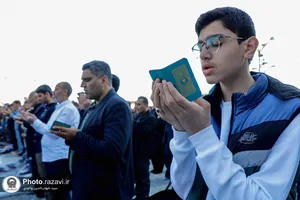 اقامه نماز عید فطر در حرم مطهر رضوی-2