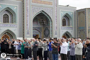 اقامه نماز عید قربان در حرم مطهر رضوی