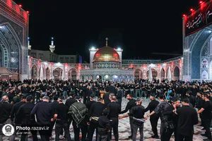 عزاداری سنتی شب دهم محرم در &laquo;حسینیه حرم&raquo;
