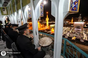نقاره نوازی شب عید قربان در حرم مطهر رضوی
