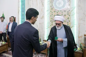 دیدار دانش&zwnj;آموزان افتخارآفرین تیم ملی المپیاد هوش مصنوعی با تولیت آستان قدس رضوی