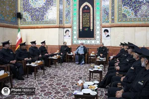دیدار جمعی از دربانان حرم امام رضا علیه&zwnj;السلام با تولیت آستان قدس رضوی