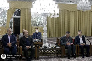 دیدار جمعی از کارکنان منتخب با تولیت آستان قدس رضوی