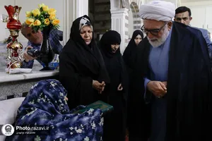 دیدار تولیت آستان قدس رضوی با خانواده شهیدان صبوری