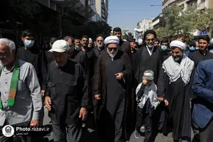 حضور تولیت استان قدس رضوی در تشییع پیکر شهیدان دوست محمدی و جاوید مهر