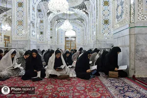 تشرف دانشجویان هنر به حرم مطهر رضوی