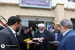 حضور تولیت آستان قدس رضوی در جمع دانش آموزان نابینای مشهدی