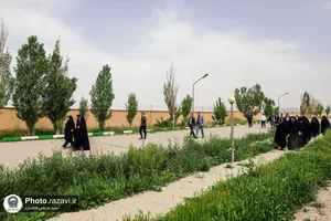بازدید کارکنان حرم مطهر از شرکت فرش آستان قدس رضوی