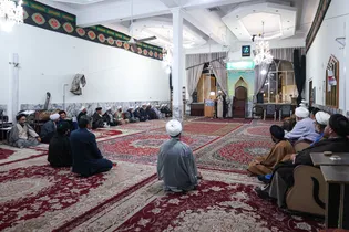 نشست مدیر امور مجاورین بنیاد کرامت رضوی با ائمه جماعات «پهنه شهید عصمتیان»