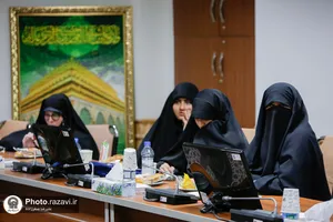 دیدار اعضای مجمع فعالین رسانه حوزه علمیه خراسان با مدیر عالی حرم مطهر رضوی
