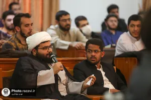 نشست صمیمی دانشجویان دانشگاه علوم اسلامی رضوی با رییس سازمان علمی و فرهنگی آستان قدس رضوی