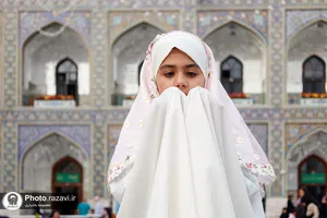 دخترانه در حرم امام مهربانی&zwnj;ها