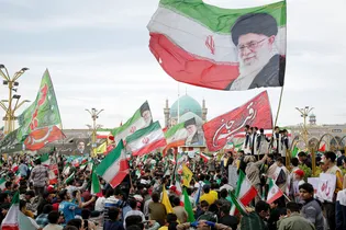 اجتماع بزرگ «مشت‌های گره کرده»